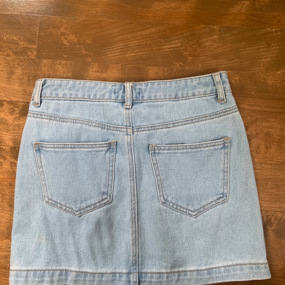 Forever 21 Jean Skirt Size Small - Picture 3 of 3